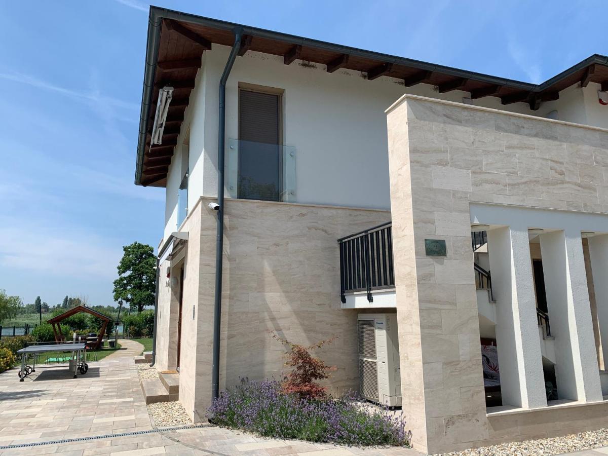 Balatonboglar - Golden Bridge Apartments Екстер'єр фото